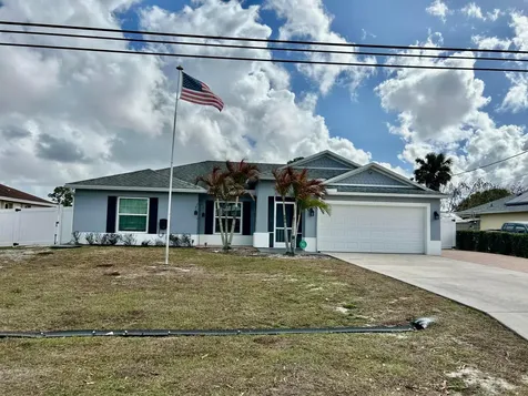 1114 SW Bellevue Avenue Port St Lucie FL 34953