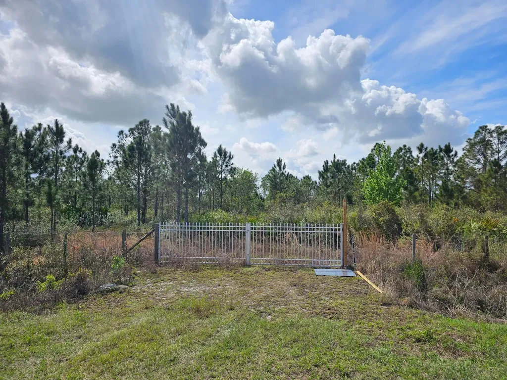 17720 NW 268th Street Okeechobee FL 34972