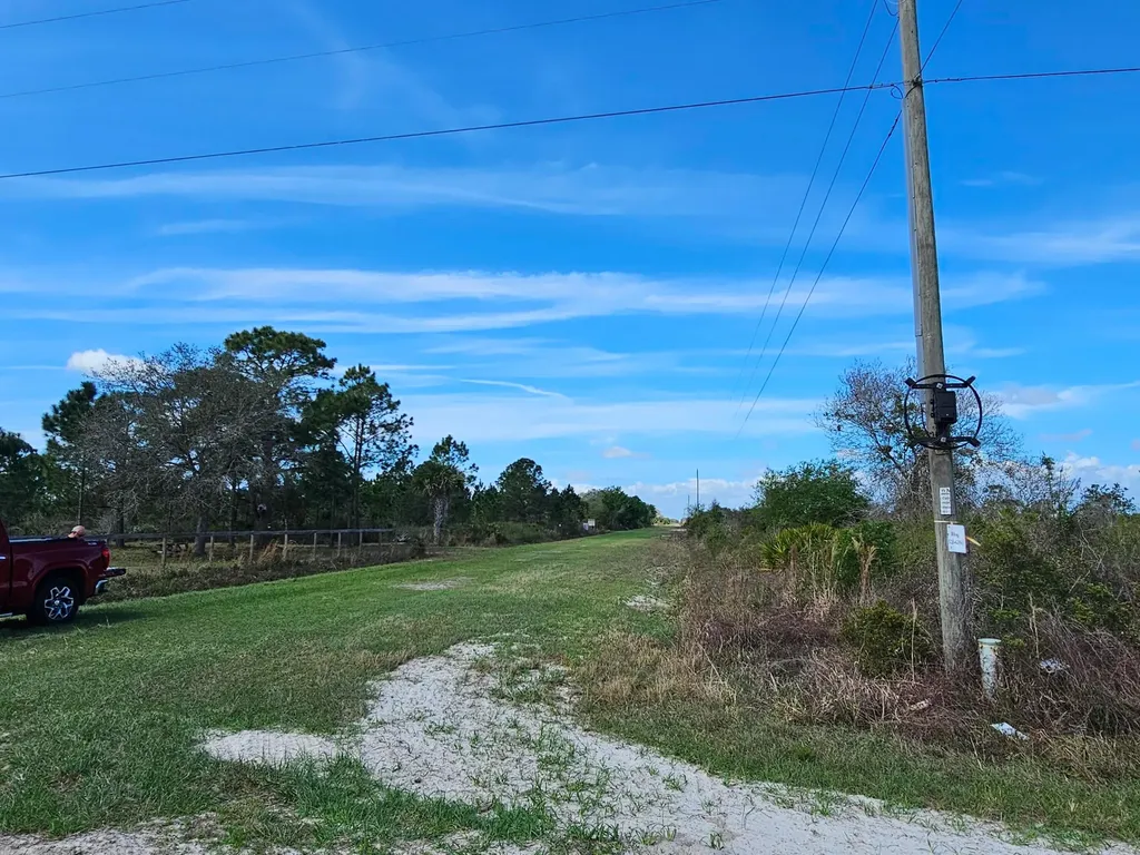 17720 NW 268th Street Okeechobee FL 34972