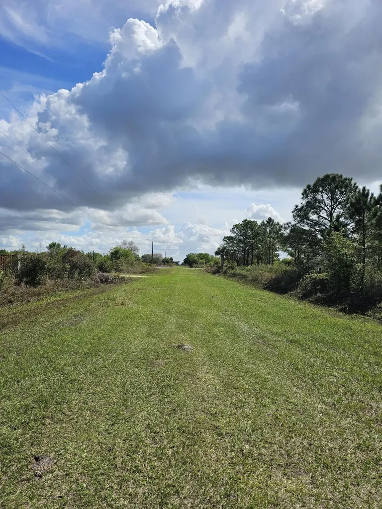 17720 NW 268th Street Okeechobee FL 34972