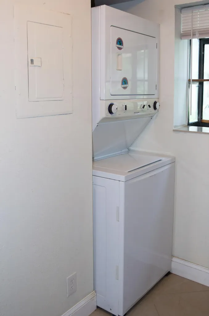 503 Gardens Drive Pompano Beach FL 33069