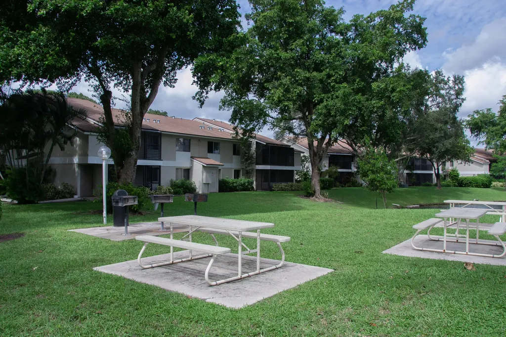 503 Gardens Drive Pompano Beach FL 33069
