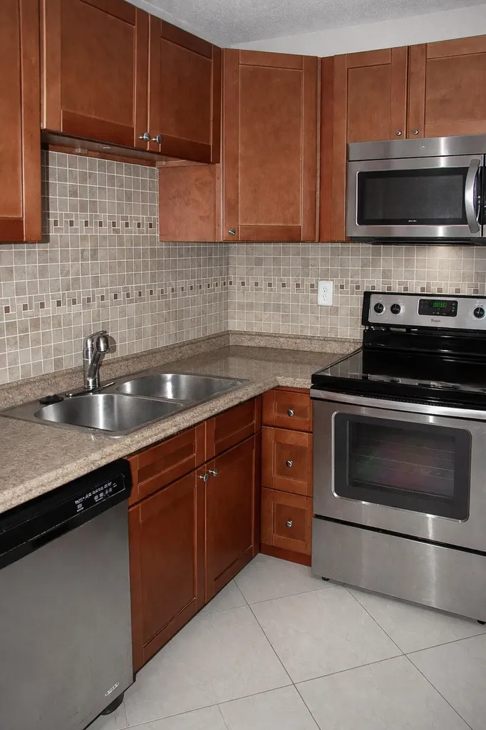 503 Gardens Drive Pompano Beach FL 33069