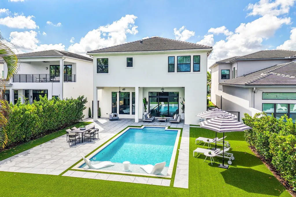 9065 Benedetta Place Boca Raton FL 33496