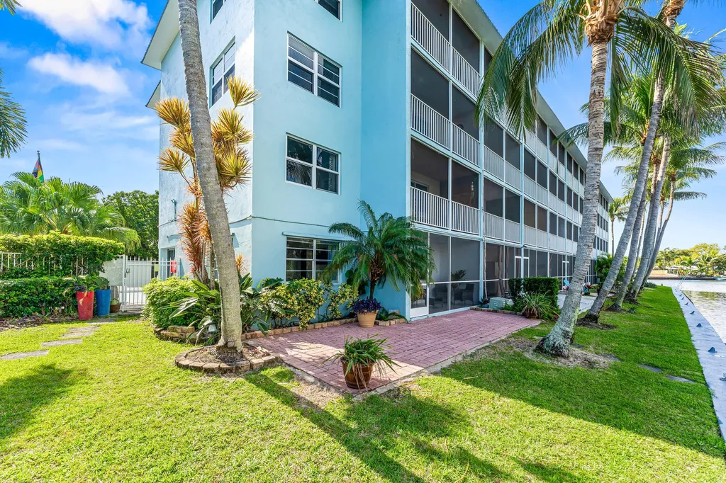801 NE 18th Court Fort Lauderdale FL 33305