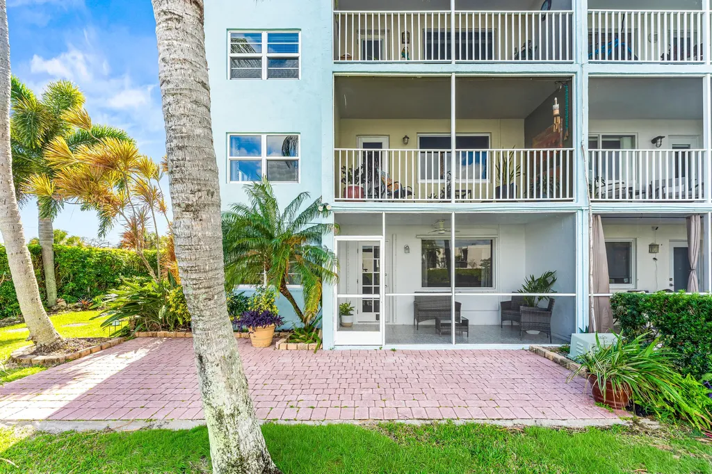 801 NE 18th Court Fort Lauderdale FL 33305