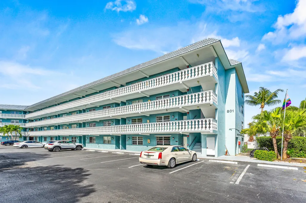 801 NE 18th Court Fort Lauderdale FL 33305