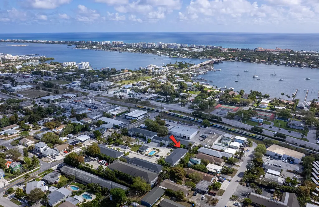 324 W Pine Street Lantana FL 33462