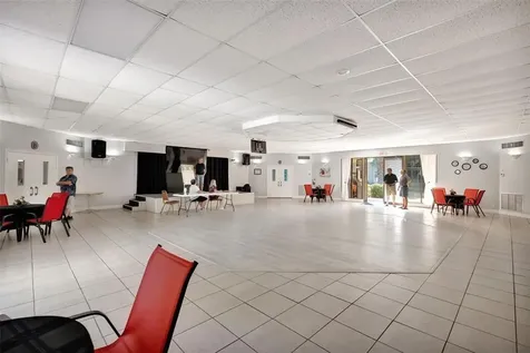3431 NW 50th Avenue Lauderdale Lakes FL 33319