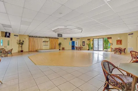 3431 NW 50th Avenue Lauderdale Lakes FL 33319