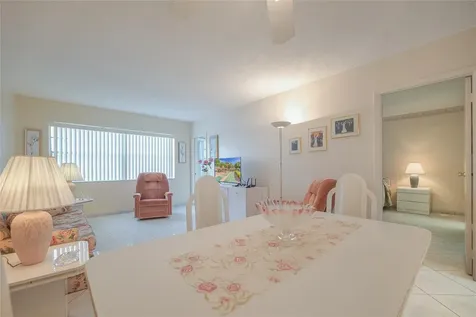 3431 NW 50th Avenue Lauderdale Lakes FL 33319