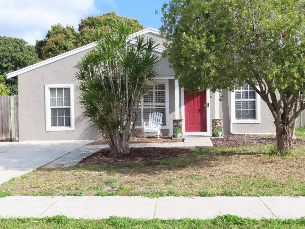 10089 Pinafore Lane Royal Palm Beach FL 33411