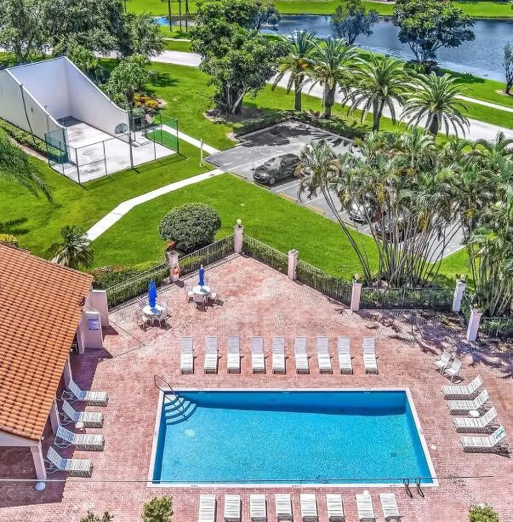 20020 Rima Circle Boca Raton FL 33434