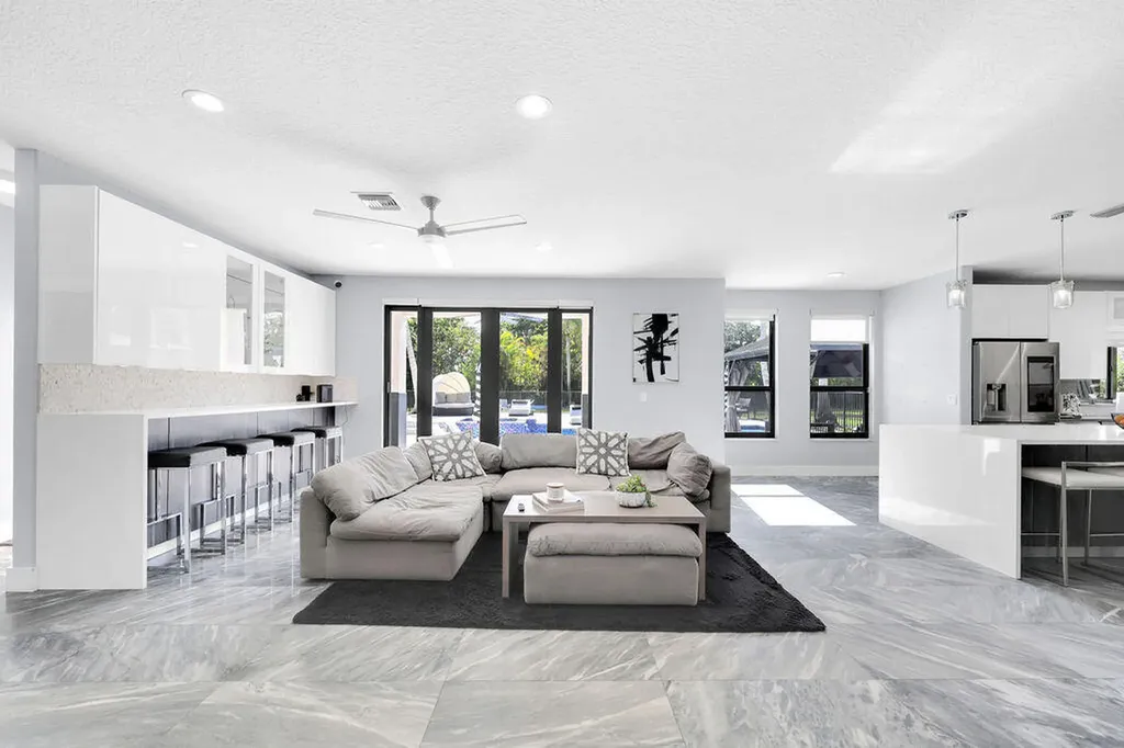 3541 Carlton Lane Davie FL 33330