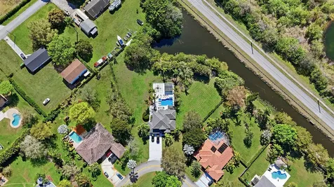 3541 Carlton Lane Davie FL 33330