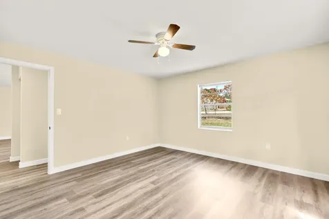 2105 Donald Avenue Fort Pierce FL 34946