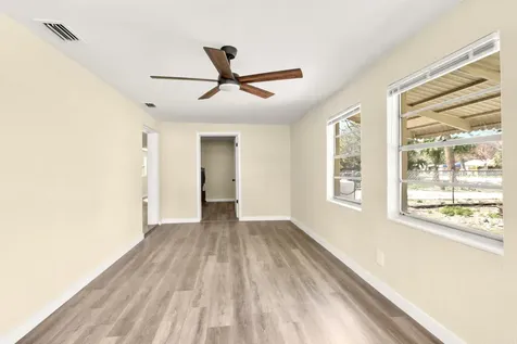 2105 Donald Avenue Fort Pierce FL 34946