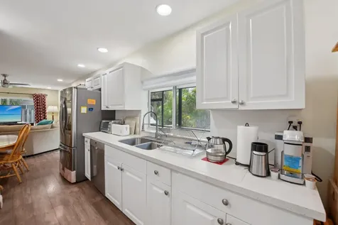 8404 SW 20th Street North Lauderdale FL 33068