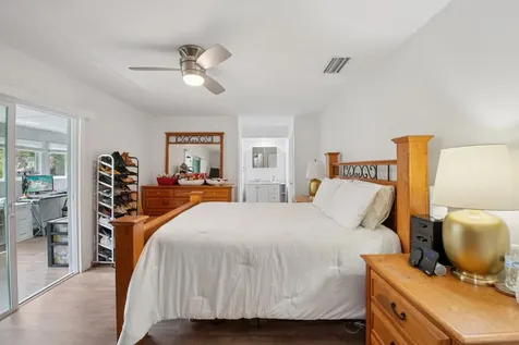8404 SW 20th Street North Lauderdale FL 33068