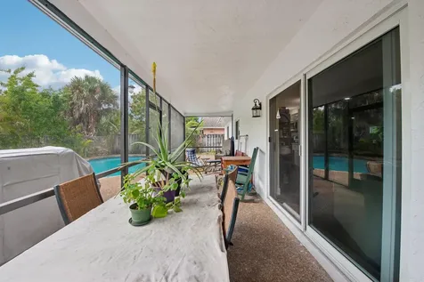 8404 SW 20th Street North Lauderdale FL 33068