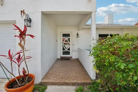 8404 SW 20th Street North Lauderdale FL 33068