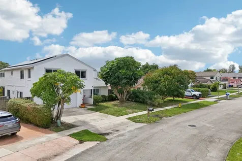 8404 SW 20th Street North Lauderdale FL 33068
