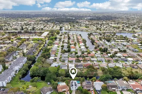 8404 SW 20th Street North Lauderdale FL 33068