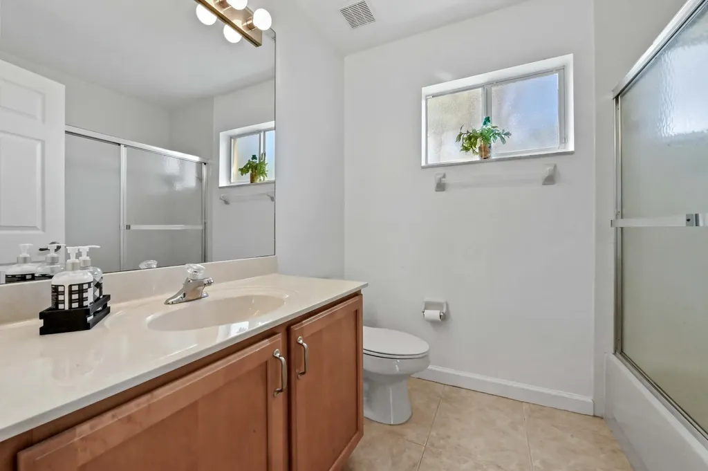 3638 Hamilton Key West Palm Beach FL 33411