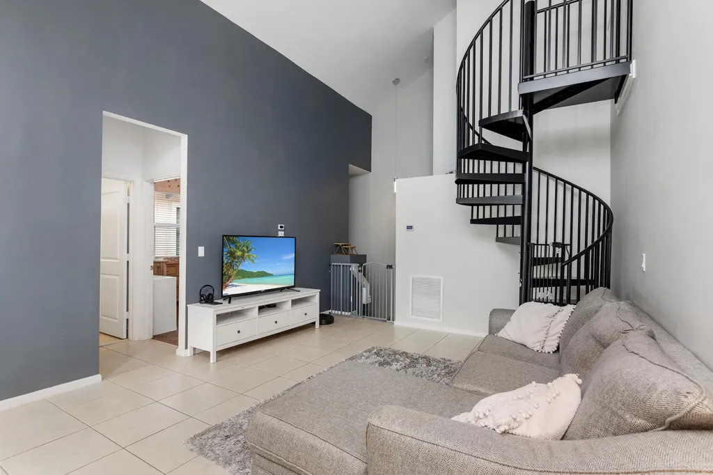 12651 NW 32nd Place Sunrise FL 33323