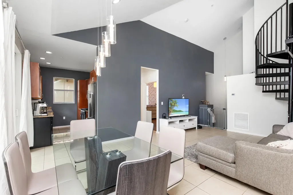 12651 NW 32nd Place Sunrise FL 33323