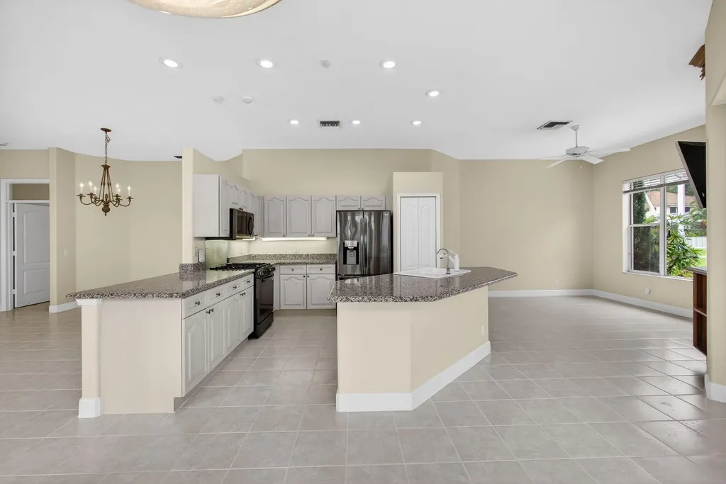 936 Augusta Pointe Drive Palm Beach Gardens FL 33418