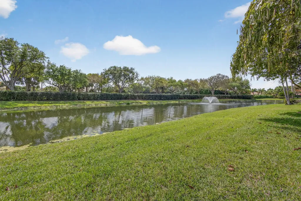 936 Augusta Pointe Drive Palm Beach Gardens FL 33418