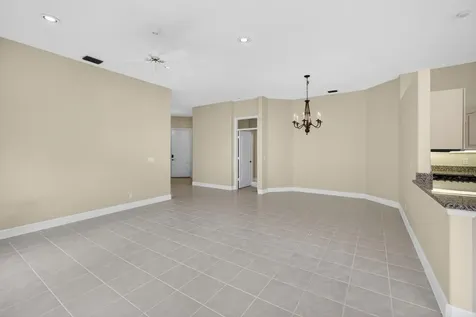936 Augusta Pointe Drive Palm Beach Gardens FL 33418