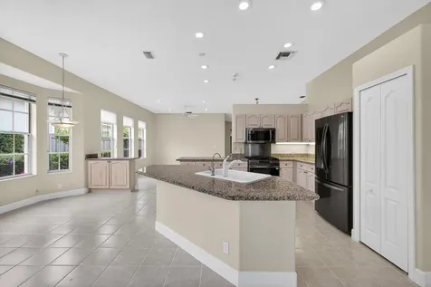 936 Augusta Pointe Drive Palm Beach Gardens FL 33418