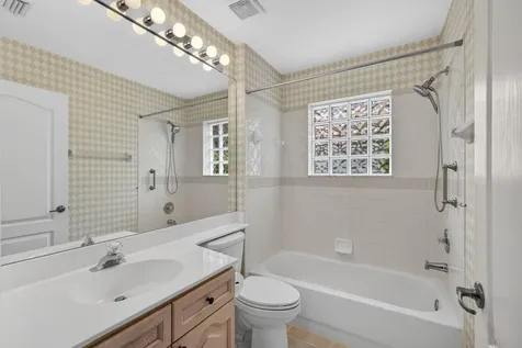 936 Augusta Pointe Drive Palm Beach Gardens FL 33418
