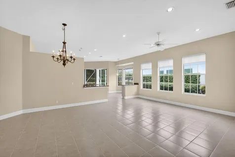 936 Augusta Pointe Drive Palm Beach Gardens FL 33418