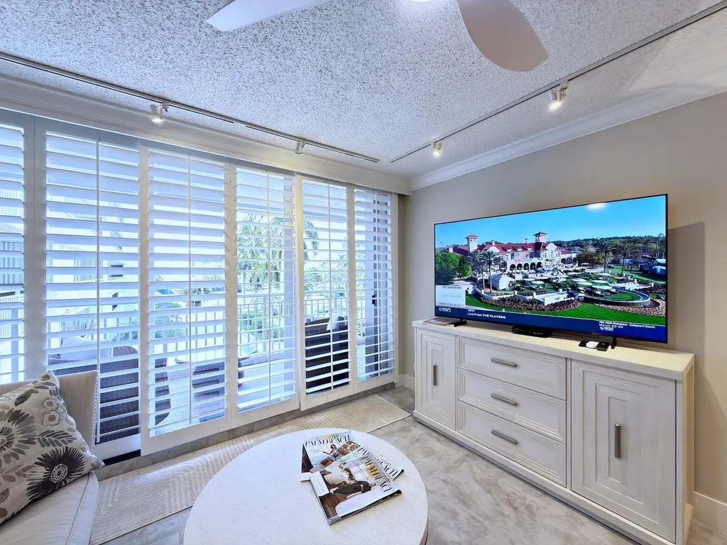 3546 S Ocean Boulevard South Palm Beach FL 33480
