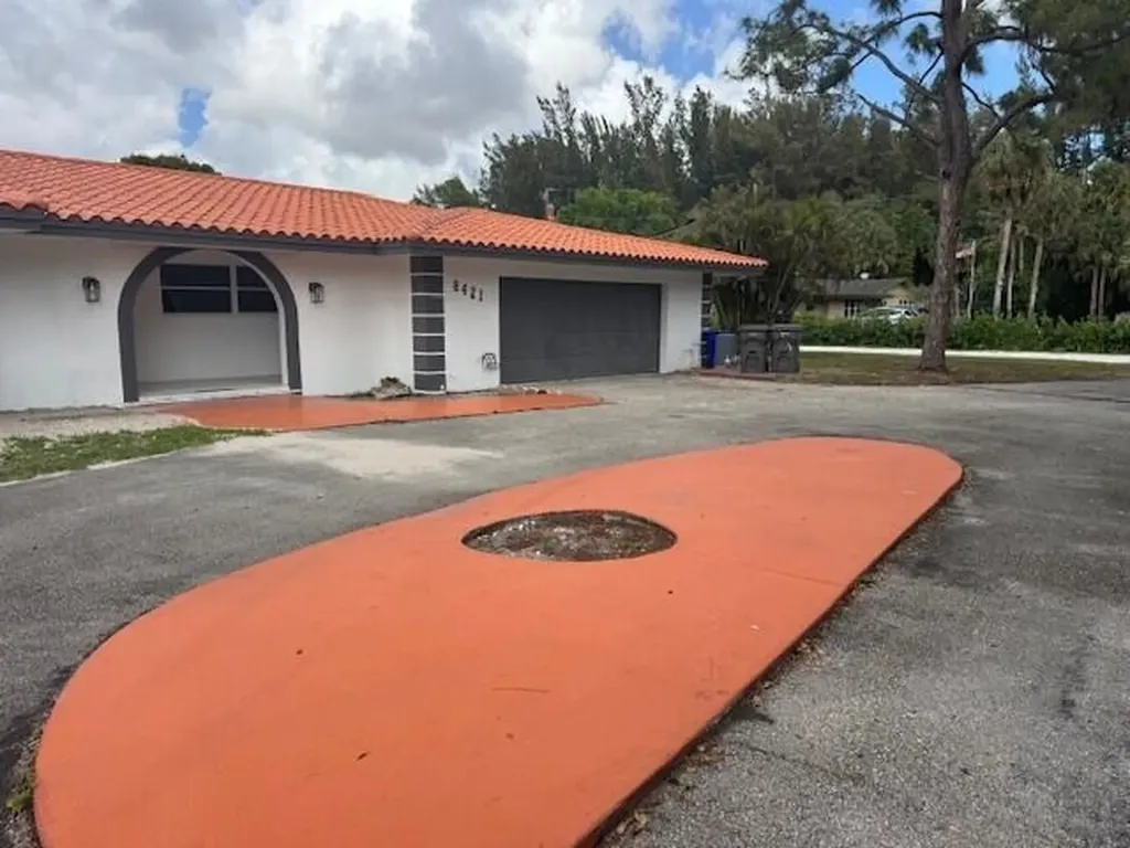 8421 Pioneer Road West Palm Beach FL 33411