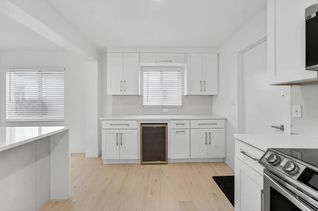 2095 SW 14 Avenue SW Boynton Beach FL 33426