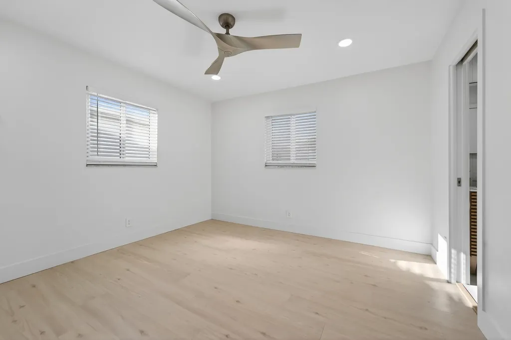 2095 SW 14 Avenue SW Boynton Beach FL 33426