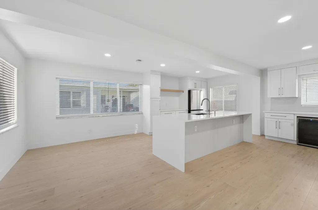 2095 SW 14 Avenue SW Boynton Beach FL 33426