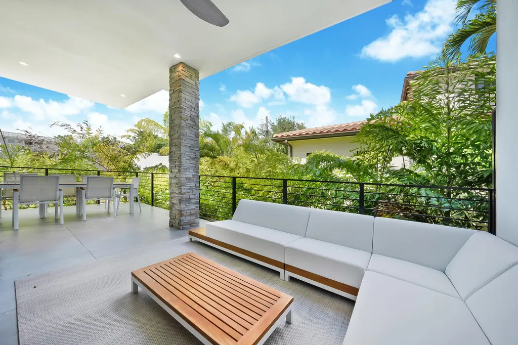 106 NE 16th Terrace Fort Lauderdale FL 33301
