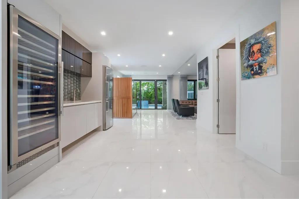 106 NE 16th Terrace Fort Lauderdale FL 33301