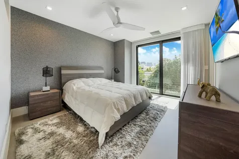106 NE 16th Terrace Fort Lauderdale FL 33301