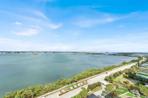 5380 N Ocean Drive Singer Island FL 33404