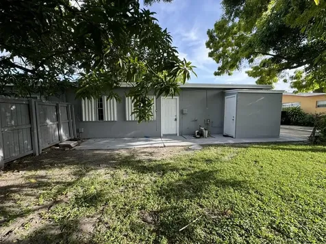 7025 NW 15th Street Plantation FL 33313