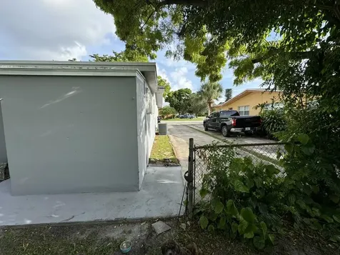 7025 NW 15th Street Plantation FL 33313