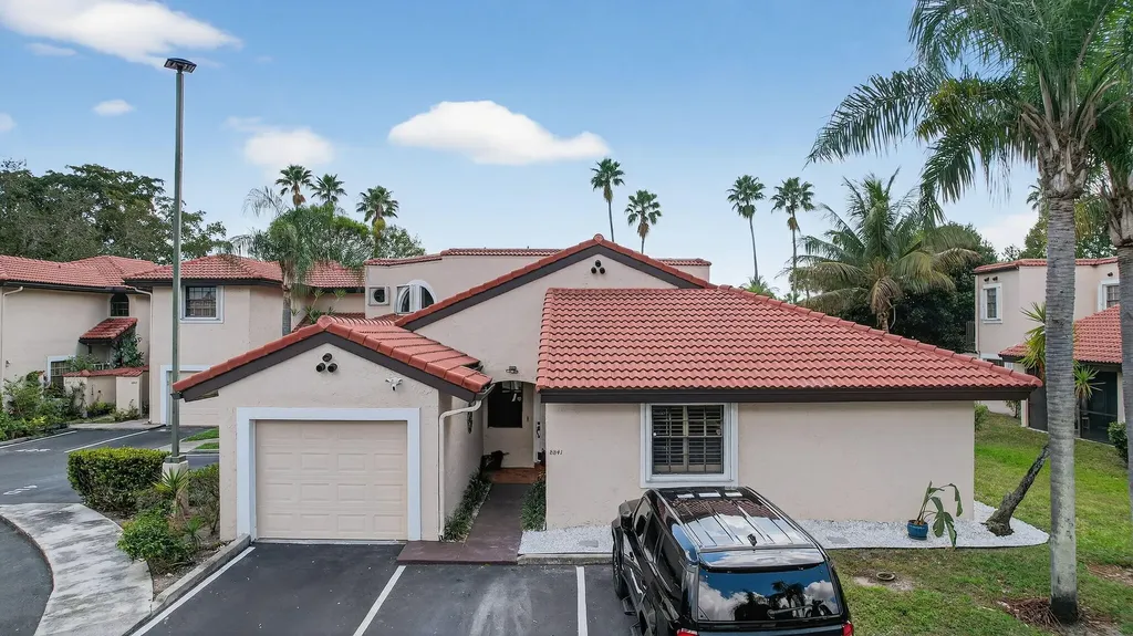 8841 W Sunrise Boulevard Plantation FL 33322