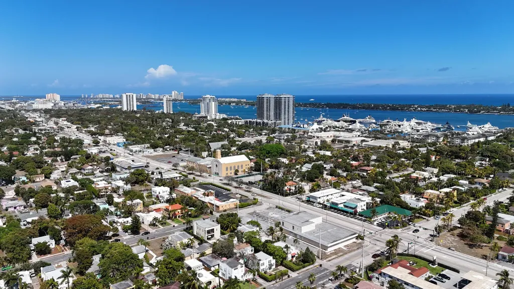 620 51st Street West Palm Beach FL 33407