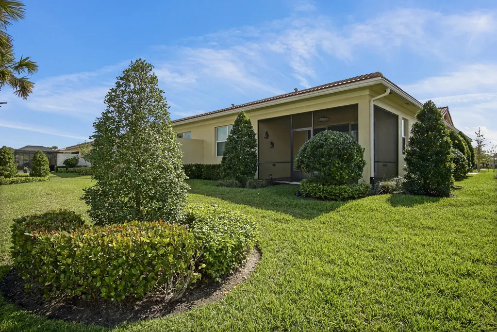 24060 SW Firenze Way Port St Lucie FL 34986